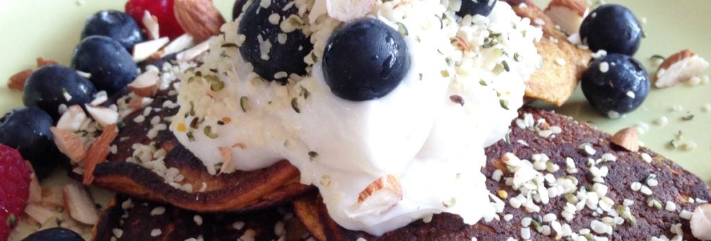 Flourlesspumpkinpancakes 1