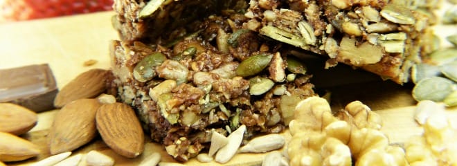 Healthy Chocolate Chip Granola Bars 2 homemade granola bars